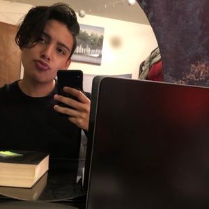 Meet your Posher, Carlos